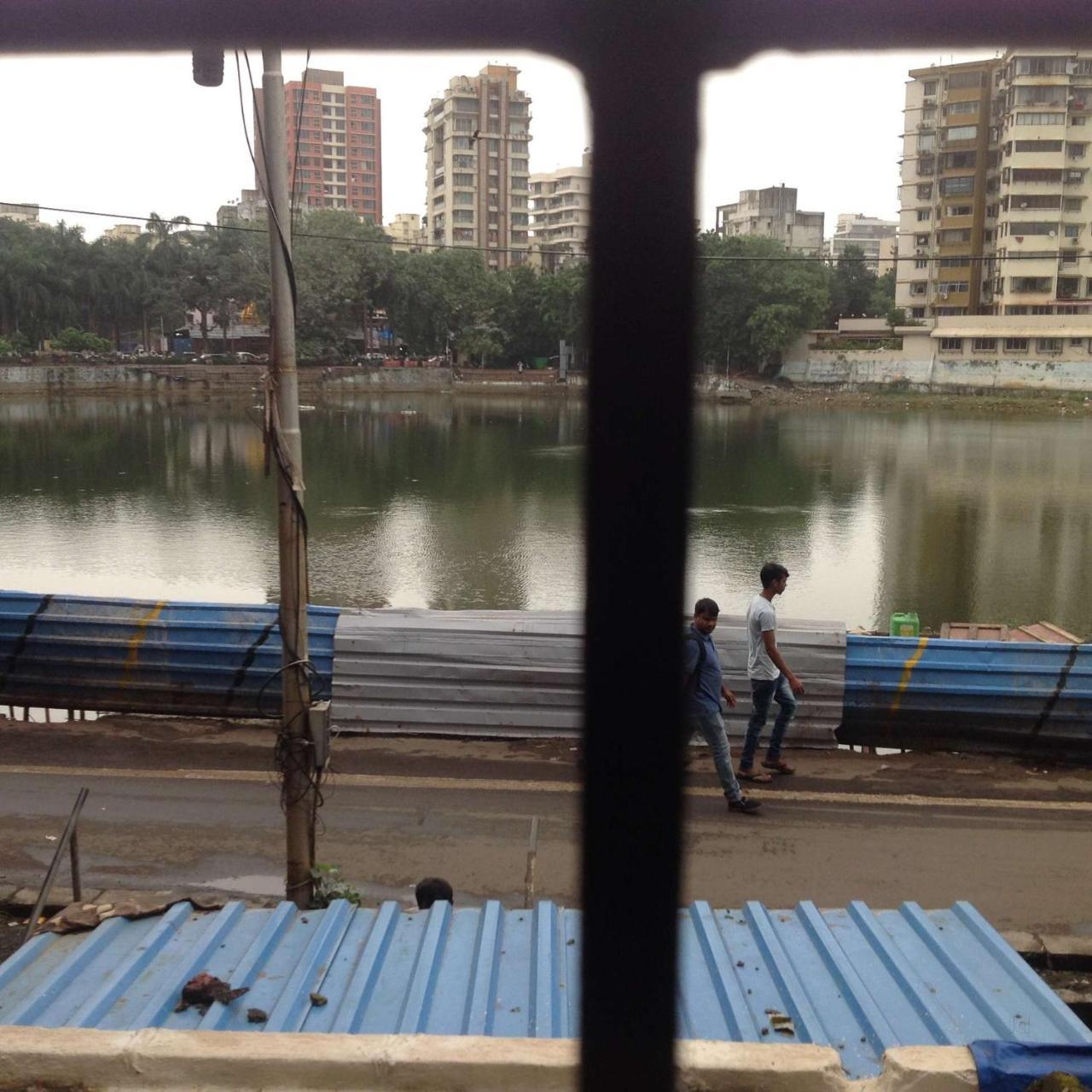 Bandra Dormitory Only For Indian مومباي المظهر الخارجي الصورة